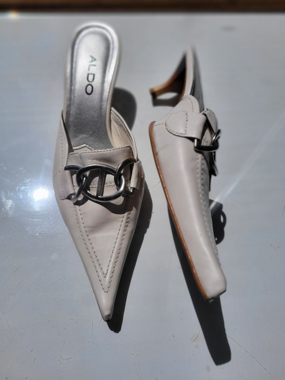 Vintage Aldo Ivory Pointy Toe Leather Mules with Loafer Style Toe/Buckle Size 36